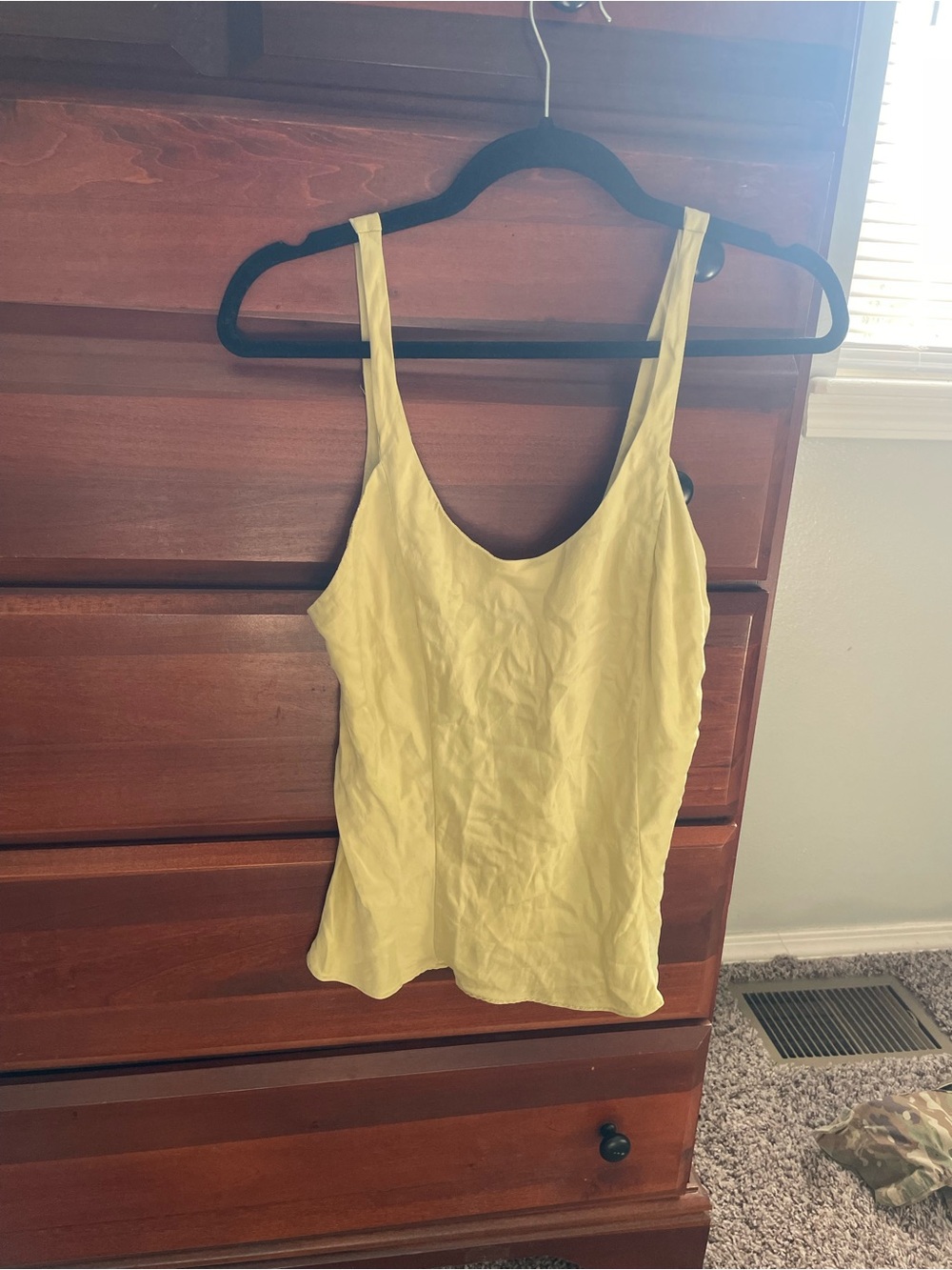 Victoria's Secret 100% Silk Cami Tank — Size M
